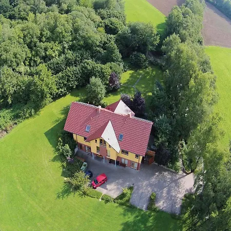 Apartman Two-bedroom In Nieheim